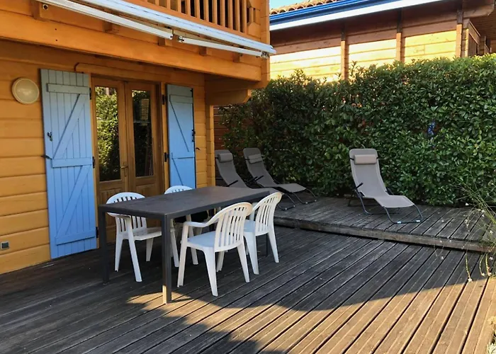 Le Des Vagues Apartment *